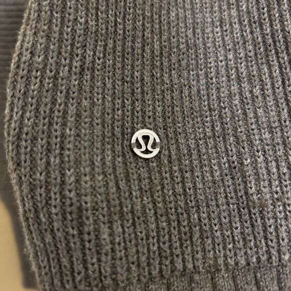 Lululemon Cozy Calling Turtleneck Sweater Womens Medium Gray Pima Cotton Yak - Picture 5 of 7